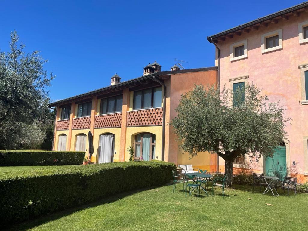 Casa Del Borgo Leilighet Valeggio sul Mincio Eksteriør bilde